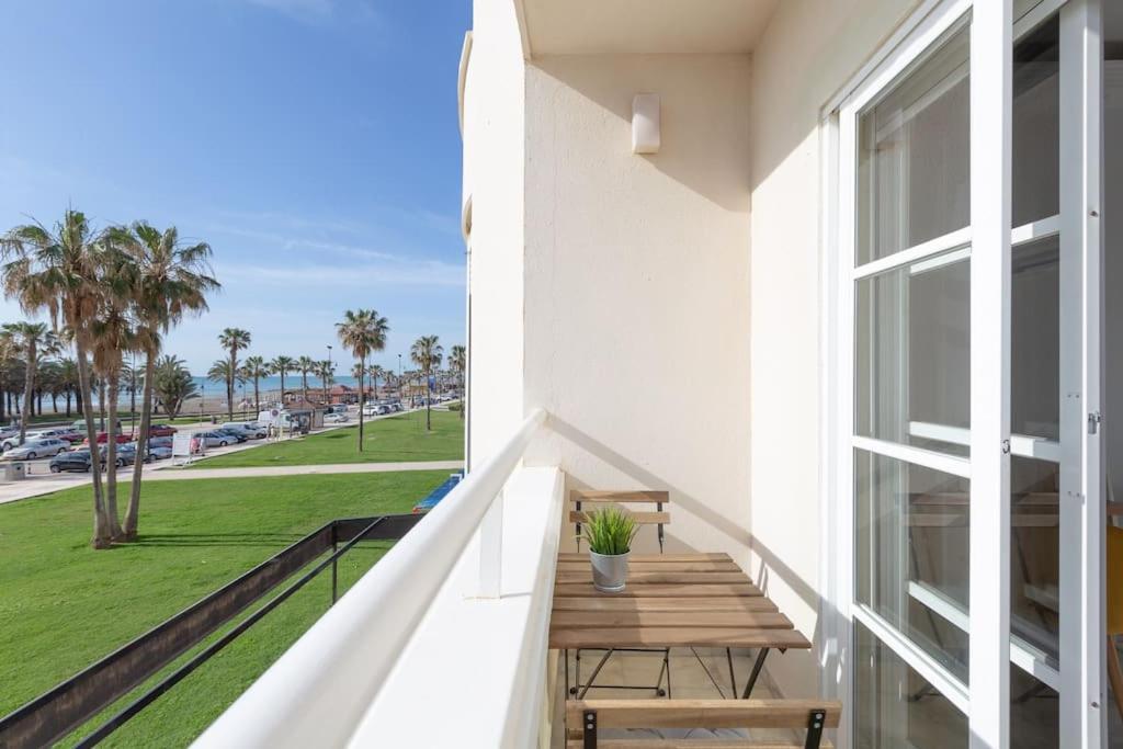 Eden Costa Lago Primera Linea De Mar Τορρεμολίνος Εξωτερικό φωτογραφία