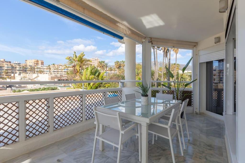 Eden Costa Lago Primera Linea De Mar Τορρεμολίνος Εξωτερικό φωτογραφία